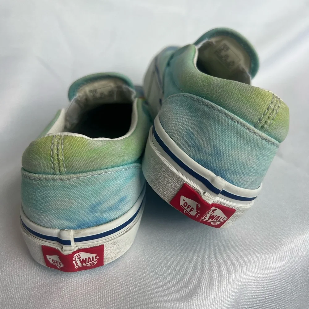 Vans Kids' Sponge Bob Square Pants    Slip-On Sneakers Size 3 Blue and Yellow - Picture 2 of 15